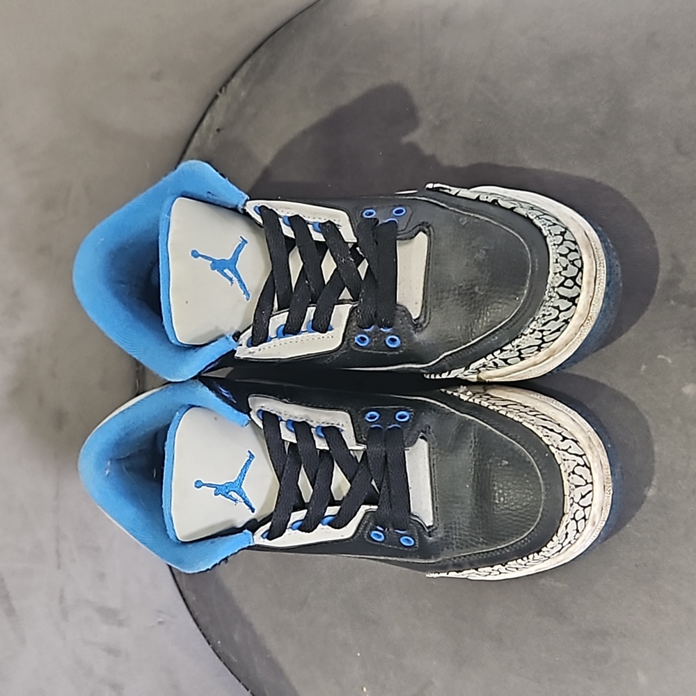 Jordan 3 RARE , sport blues (big kids)